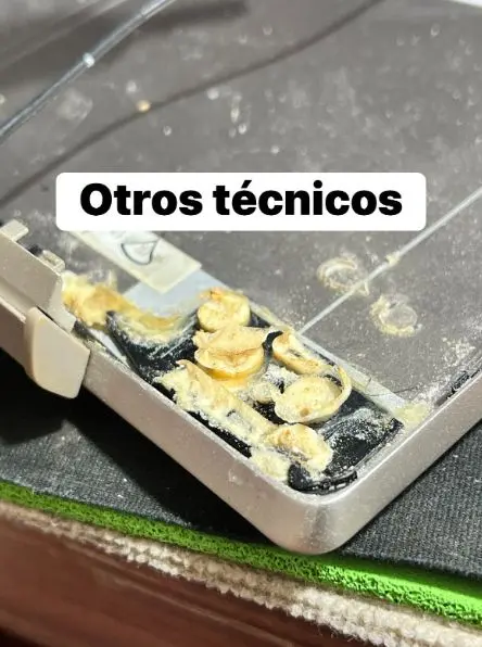 Bisagra de laptop rota en Cancún - Pixon PC